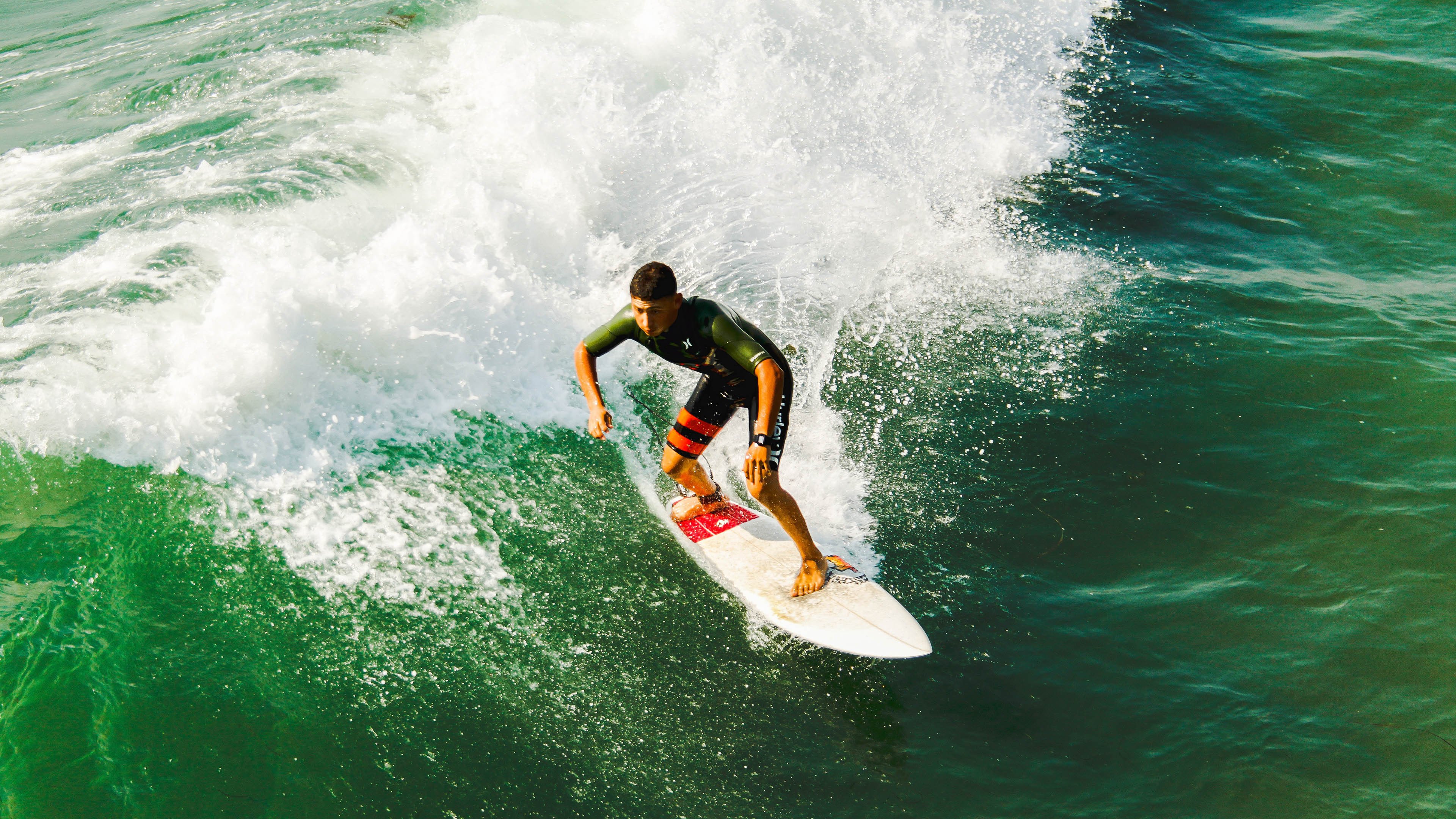 田径赛场焦点！瑞士队对阵德国队，爆冷逆转，黑马强势击败劲敌